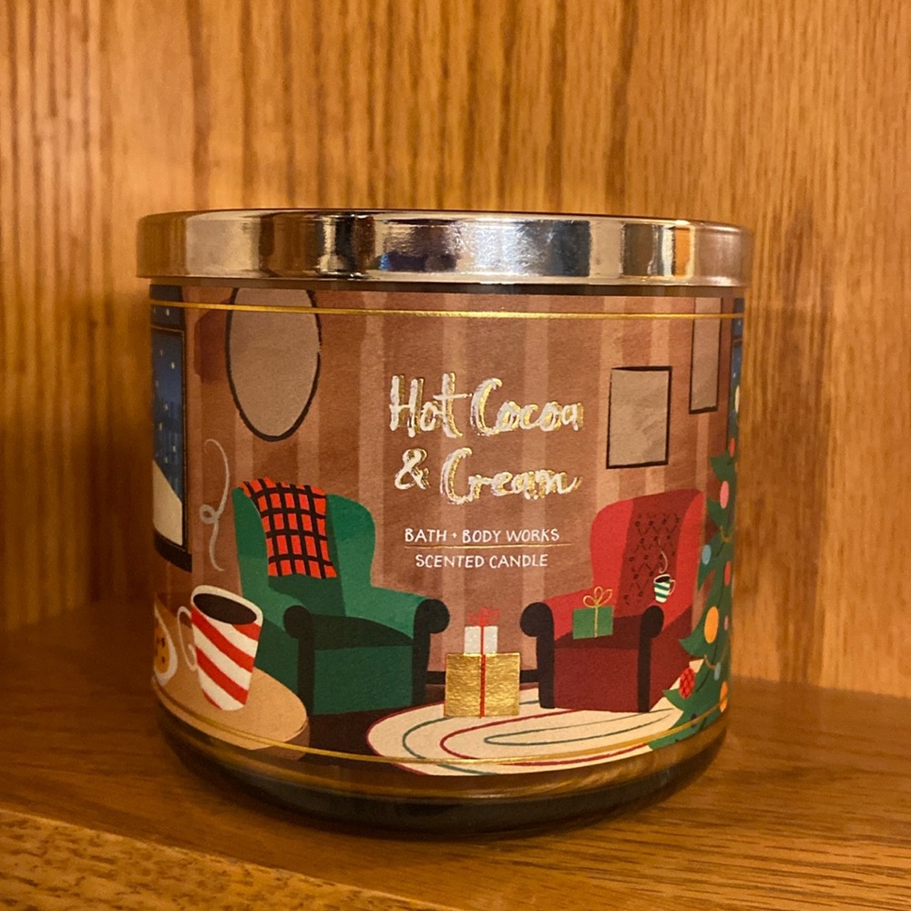 Bath & Body Works Hot Cocoa & Cream Candle NWT